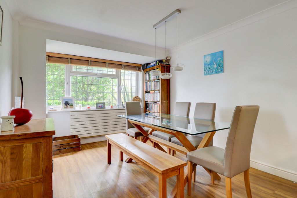 Property photo 3 of 19 Picture No. 05