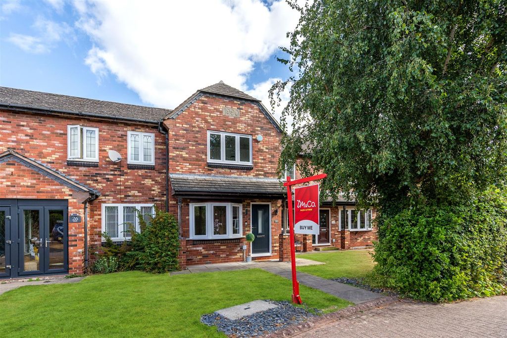 Property photo 1 of 12 25 Yew Tree Close_16.Jpg