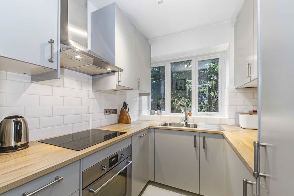 Property photo 2 of 4