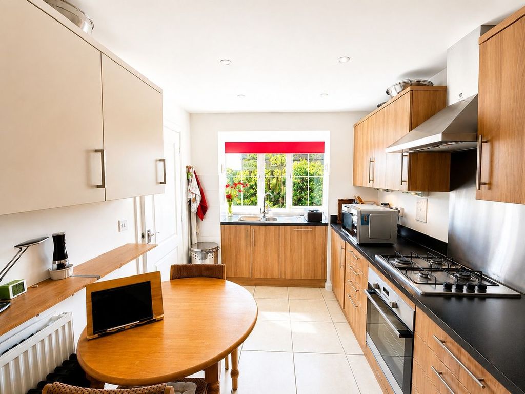 Property photo 2 of 26