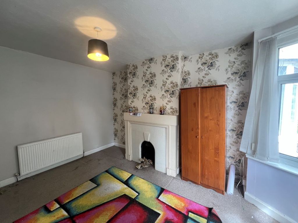 Property photo 3 of 22