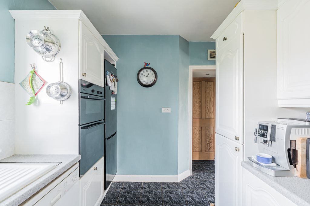 Additional image 11 of 4 bed flat for sale184 West Main Street, Broxburn EH52