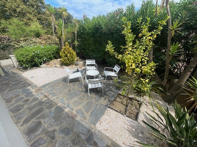 Property photo 1 of 35