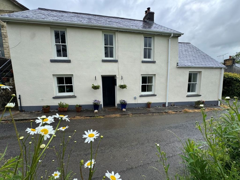 Property photo 1 of 30