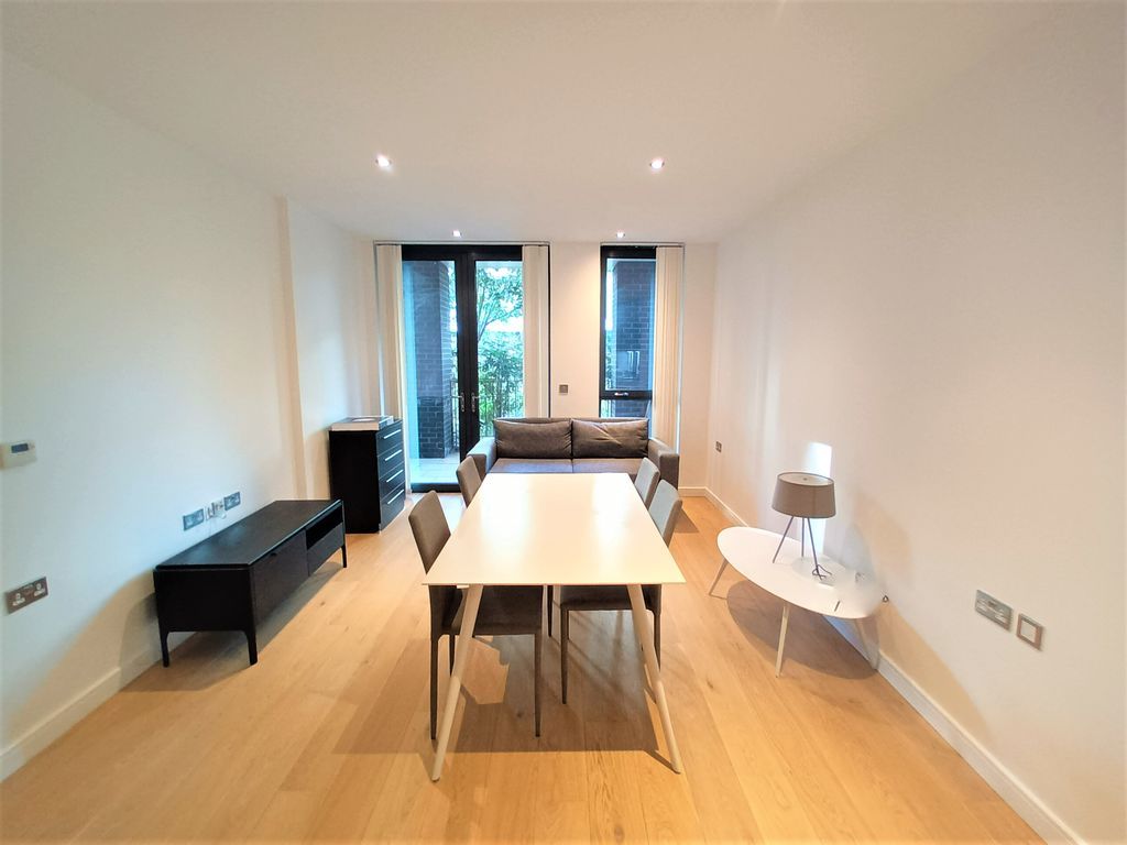Property photo 1 of 6 Photo 11