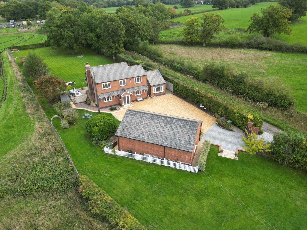 Property photo 1 of 34