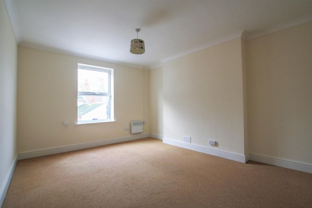 Property photo 2 of 6 Img_2145.Jpg