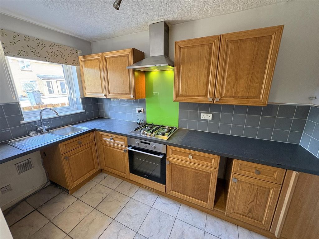 Property photo 3 of 14 Kitchen
