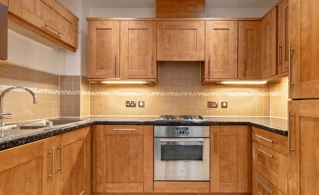 Property photo 3 of 7