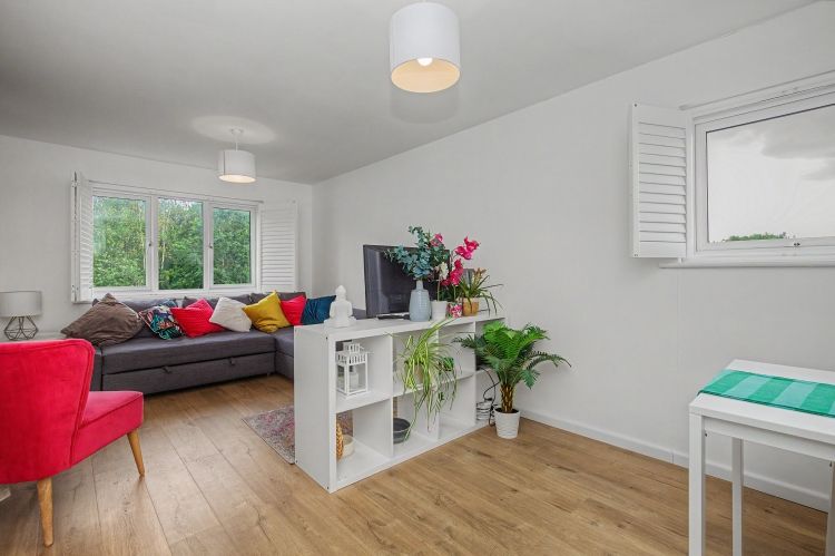 Property photo 1 of 8 334795