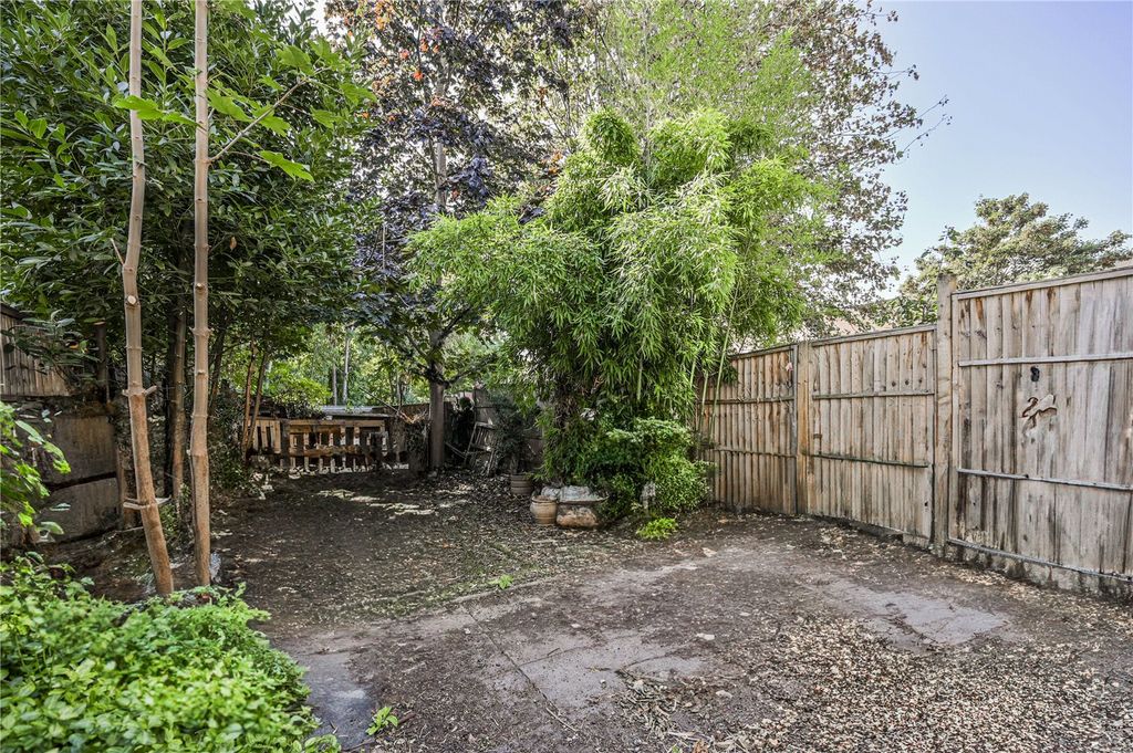 Property photo 3 of 13 Picture No. 08