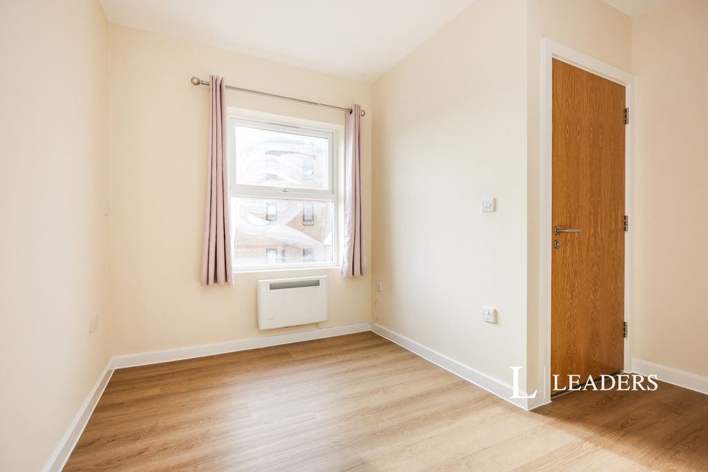 Property photo 3 of 7 3