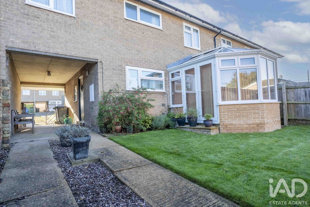 Property photo 3 of 32