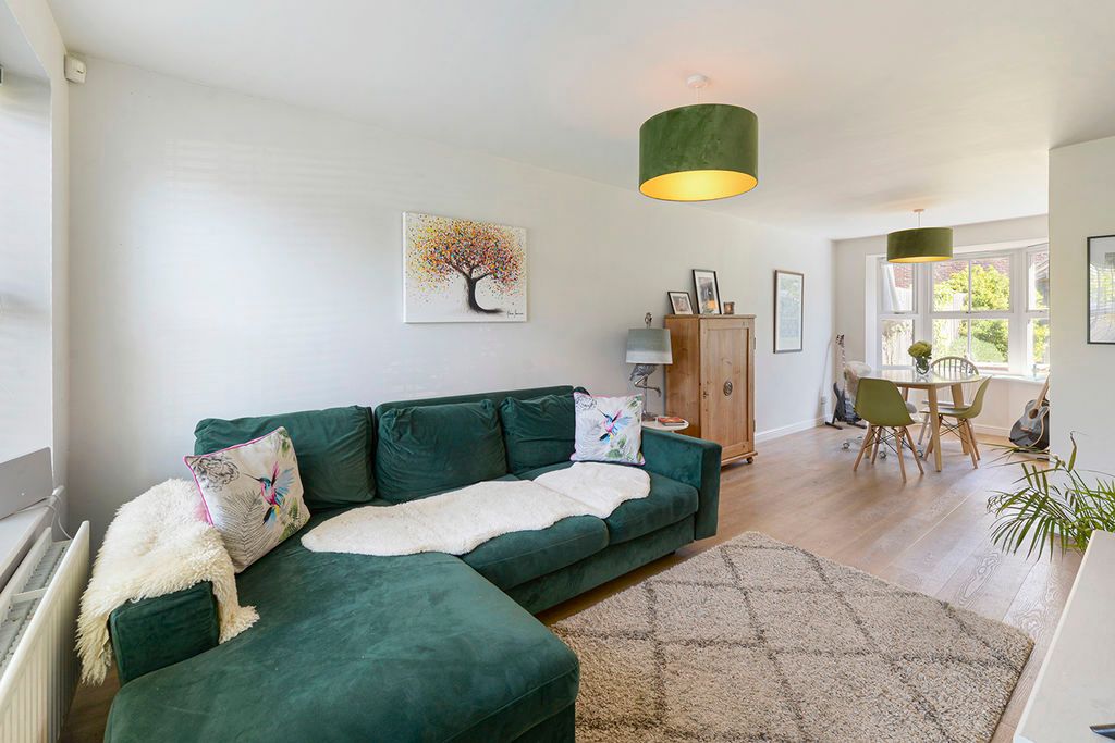 Property photo 3 of 14 Photo 2