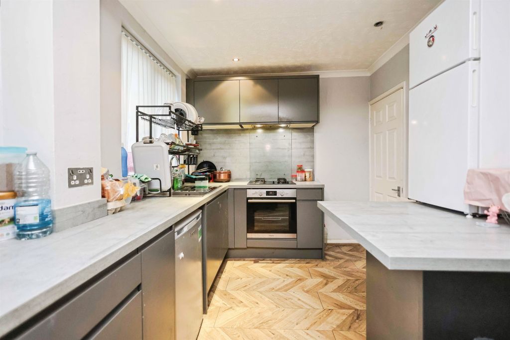 Property photo 3 of 13