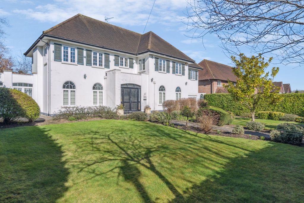 Property photo 1 of 18