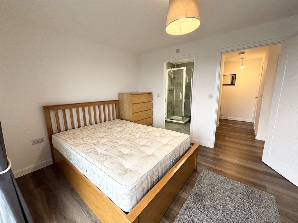 Property photo 3 of 8 Picture No. 08