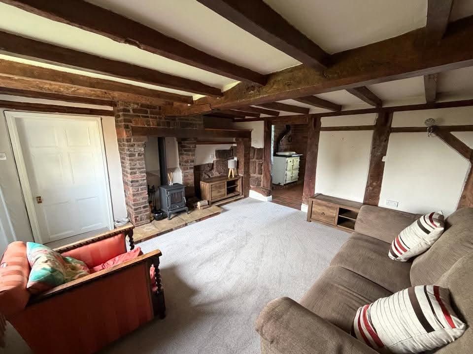 Property photo 2 of 30 Lounge2