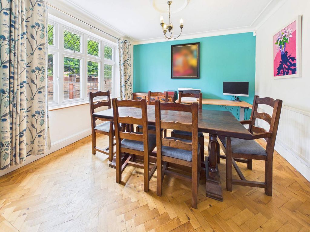 Property photo 3 of 28 Dining Room