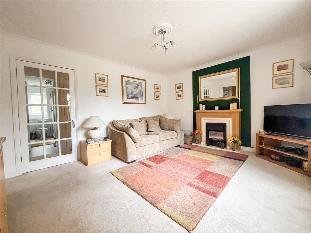Property photo 3 of 18