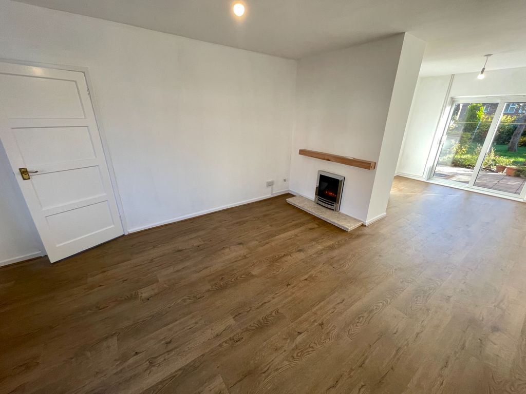 Property photo 2 of 23