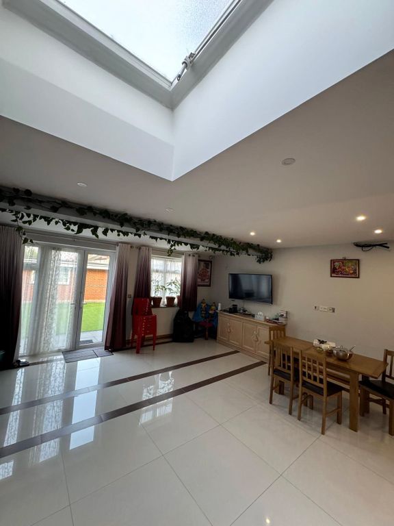 Property photo 3 of 22 Picture No. 71