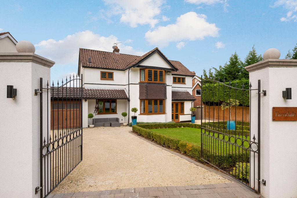 Property photo 1 of 39 Picture No. 05