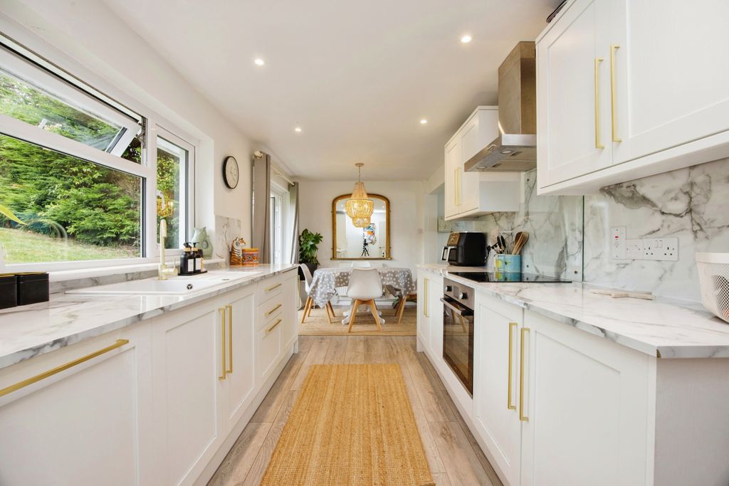 Property photo 3 of 17 Photography
