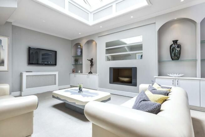 Property photo 2 of 18 2