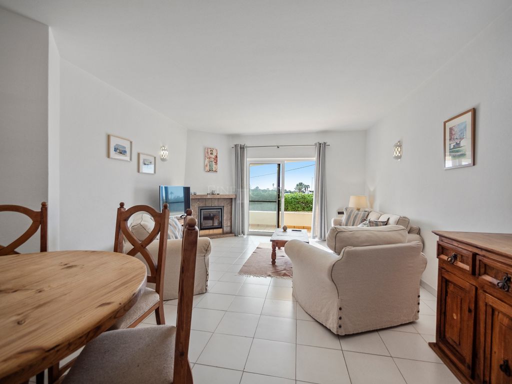 Property photo 3 of 27