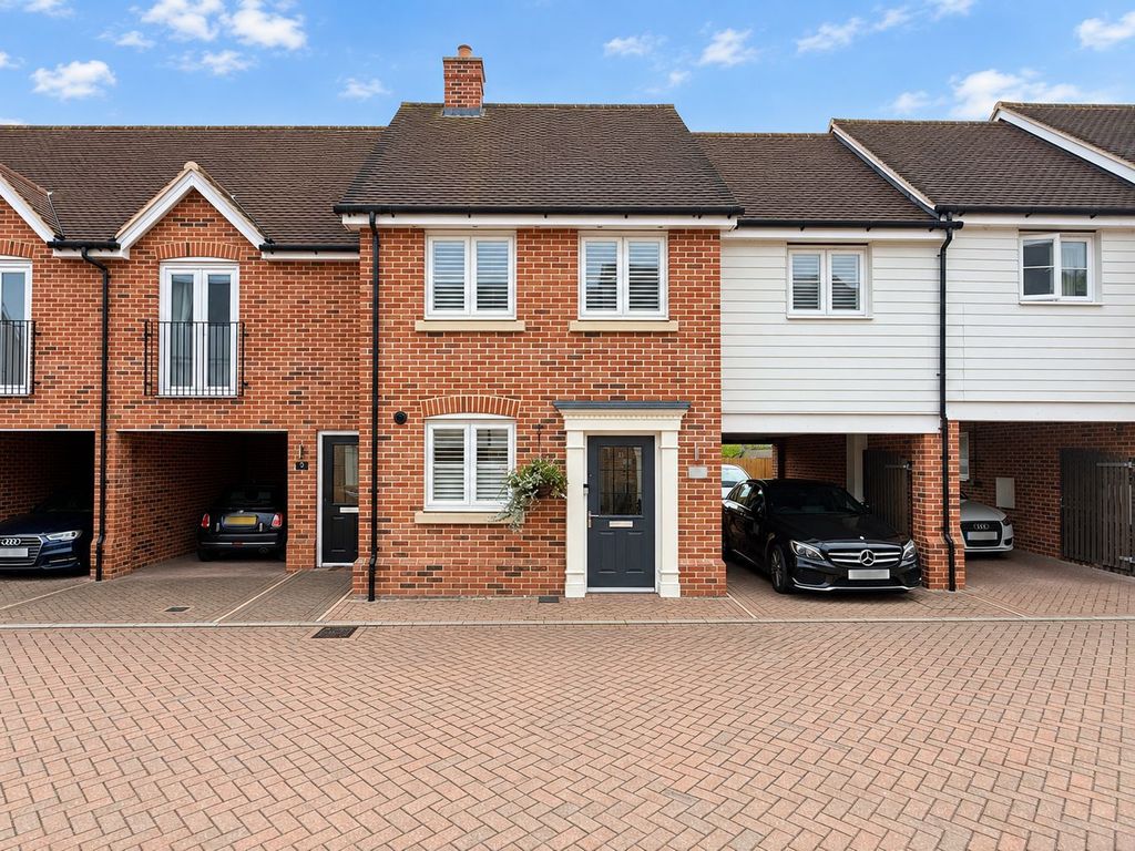 Property photo 1 of 32