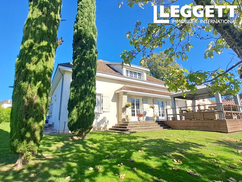 Property photo 1 of 10