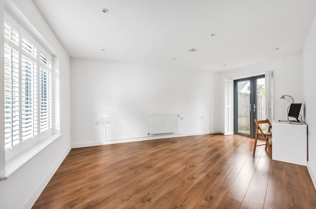 Property photo 3 of 12 Reception Room