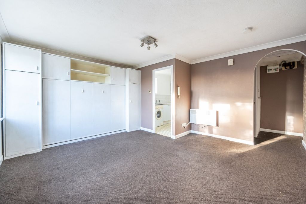Property photo 2 of 6 Picture No. 05