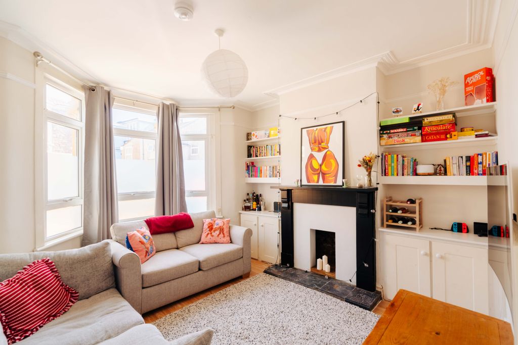 Property photo 1 of 13 11