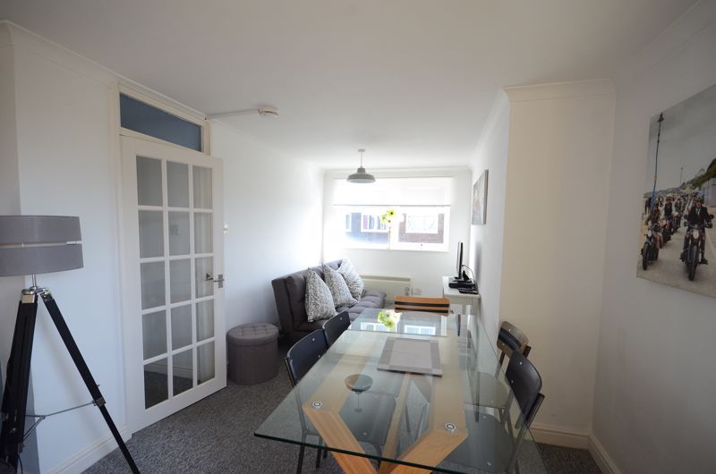 Property photo 3 of 8 Photo 14