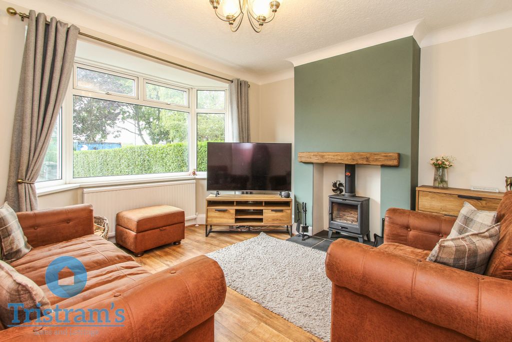 Property photo 2 of 25