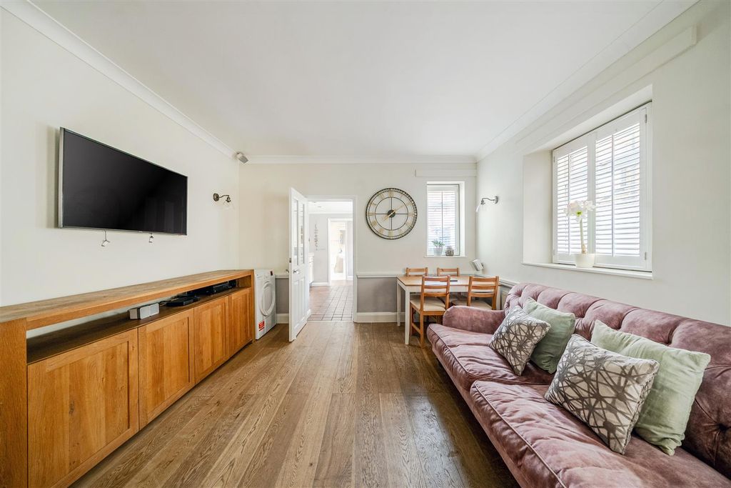 Property photo 2 of 14 1385468-4-695d37E1A9Dff.Jpg