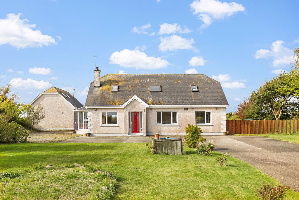 Property photo 1 of 39