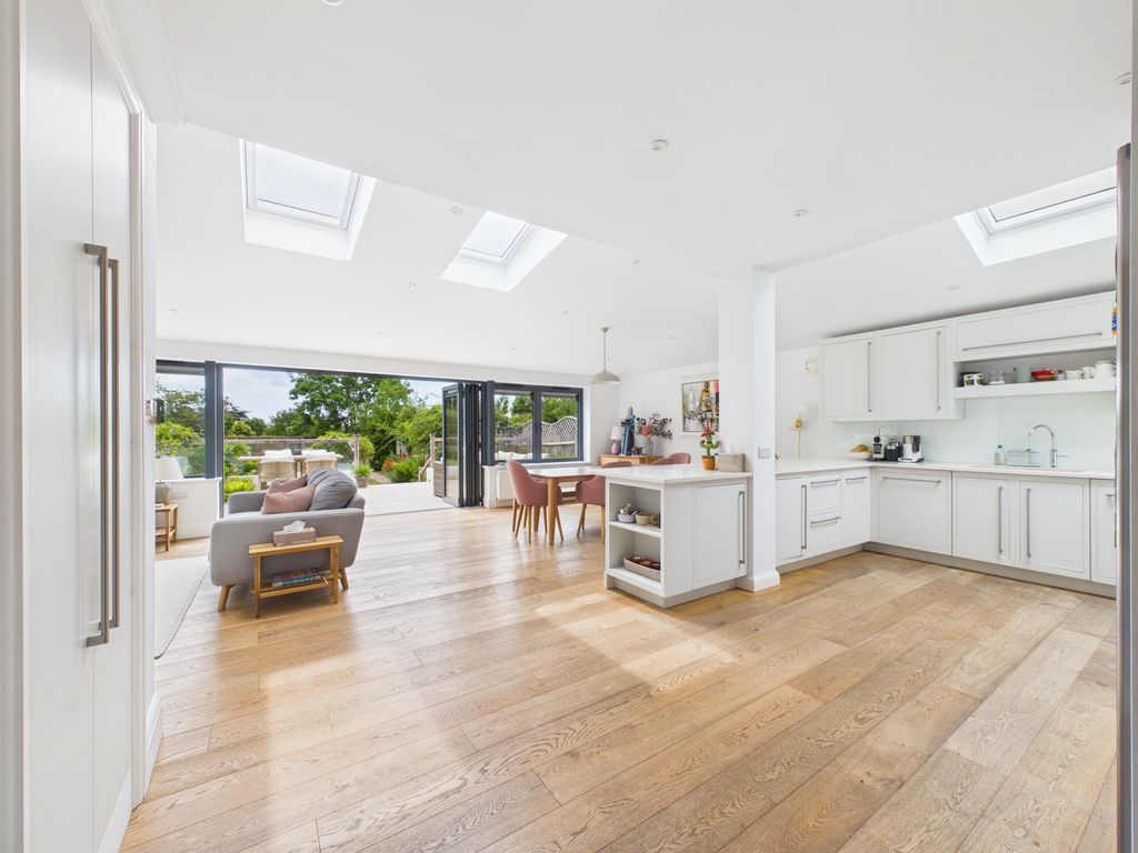 Property photo 2 of 21 Open Plan Living
