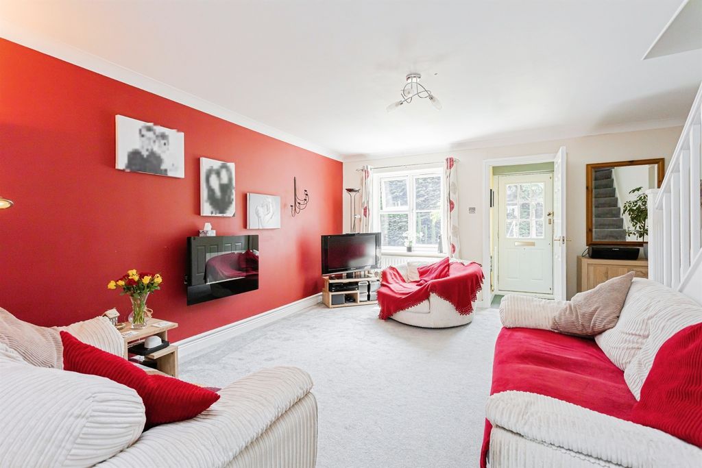 Property photo 2 of 24