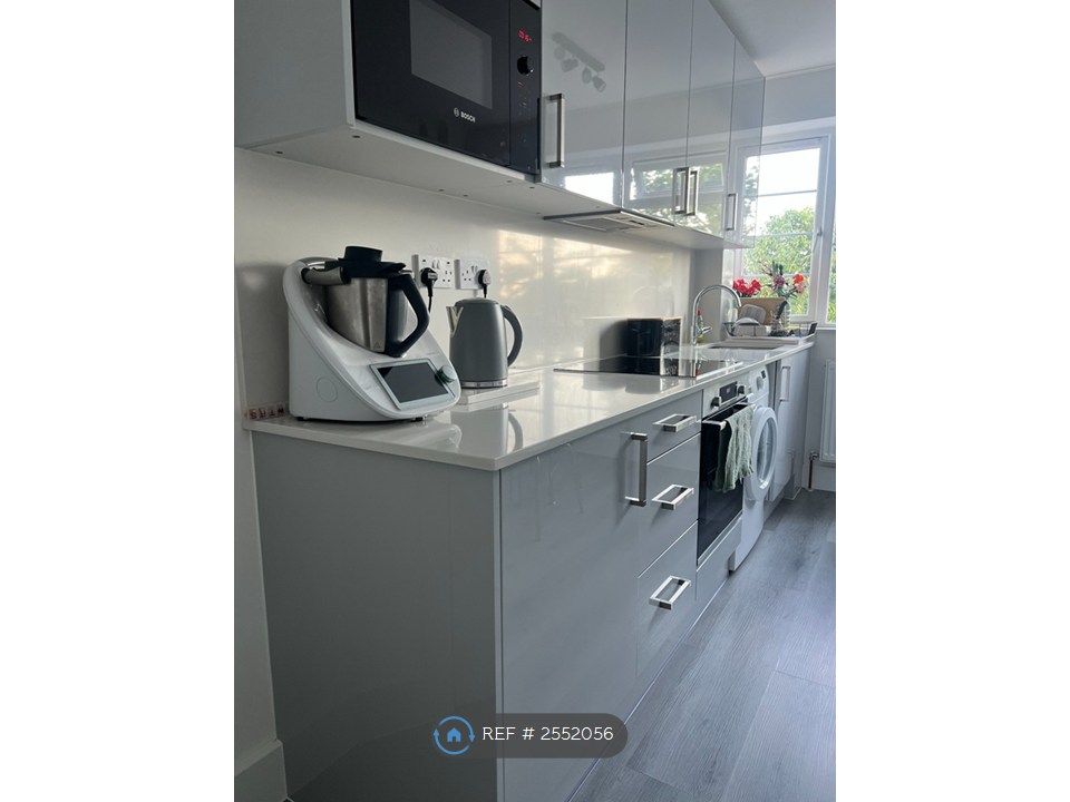 Property photo 1 of 9 Kitchen