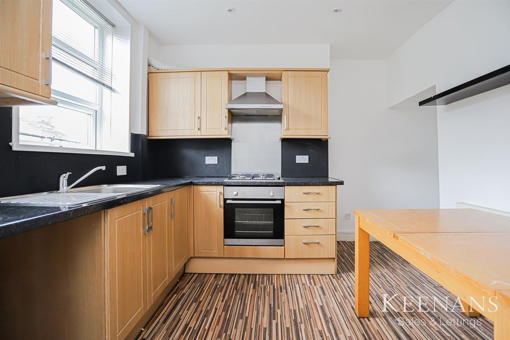 Property photo 1 of 16 2.Jpg