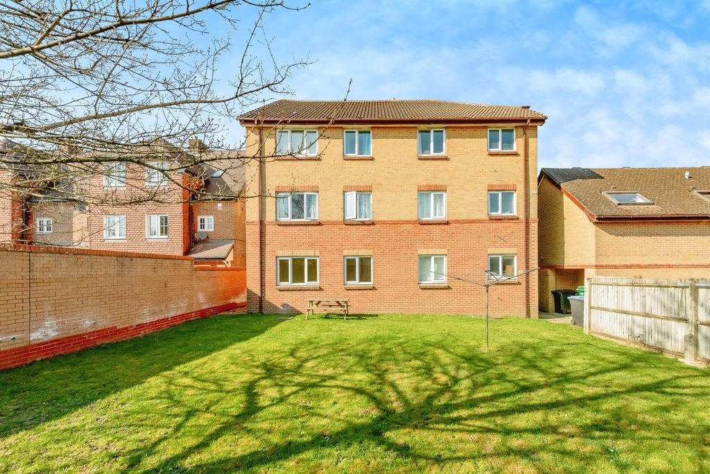 Property photo 1 of 14