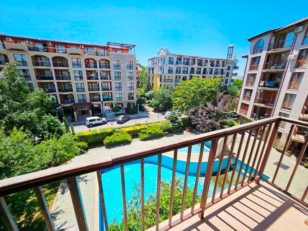 Property photo 2 of 23