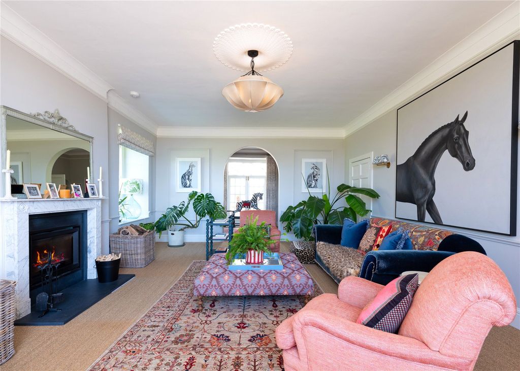 Property photo 3 of 32 Drawing Room