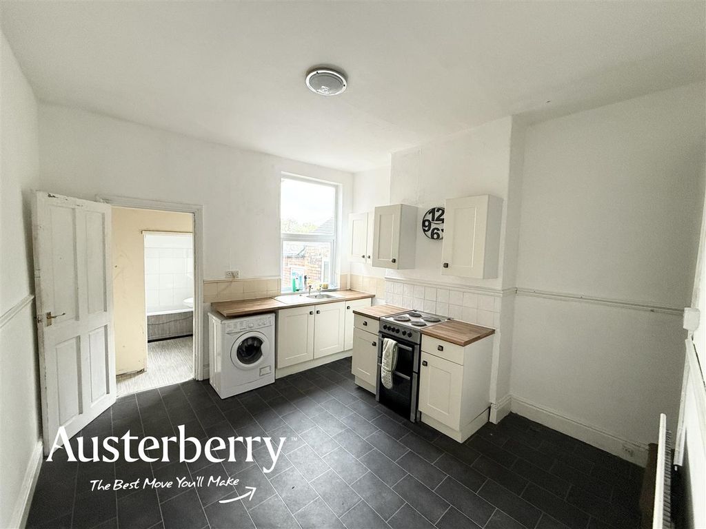 Property photo 3 of 8 Img_8145.Jpg