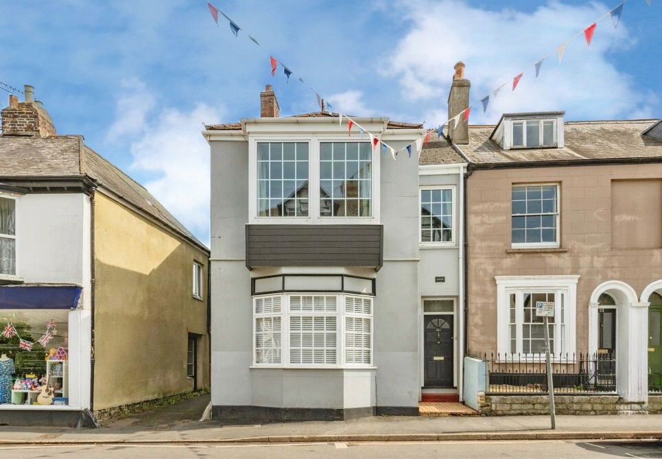 Property photo 1 of 25