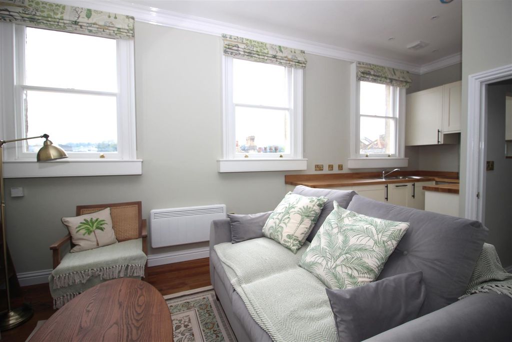 Property photo 3 of 12 Img_1078.Jpg