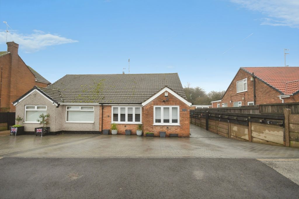 Property photo 2 of 15 Pbox-Img.Jpg